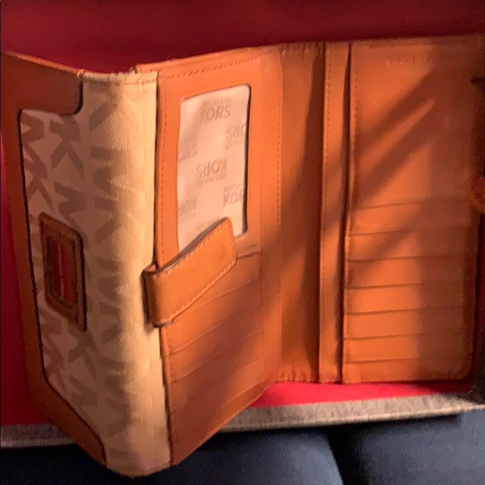 Michael Kors wallet